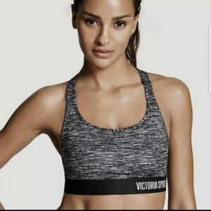 Victoria Secrets The Player by Victoria Sport Sports Bra Racerback Size (M)